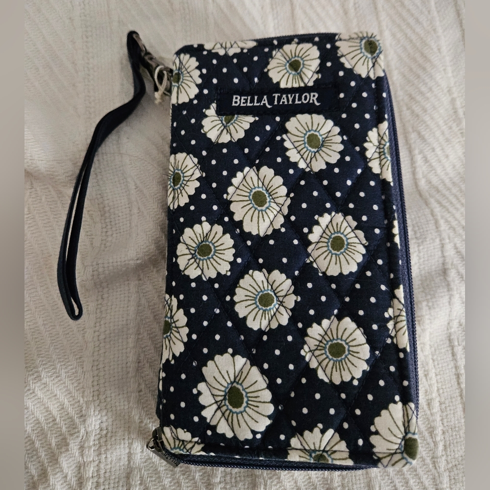Bella Taylor wristlet